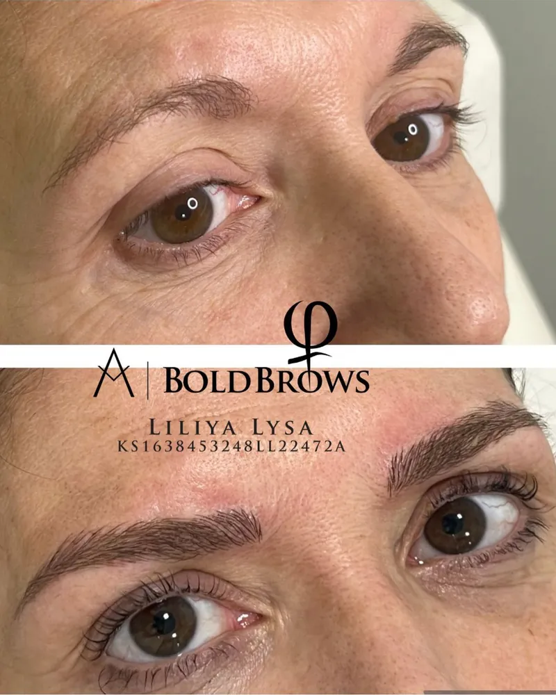 Antes y después de microblading de cejas, clienta 2